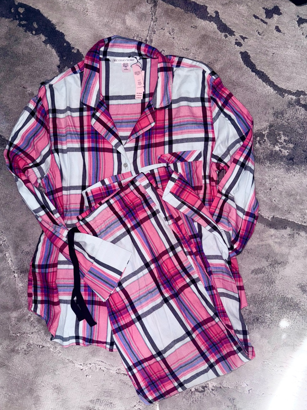 Victorias Secret Flannel pajama set NWT Large light blue red black